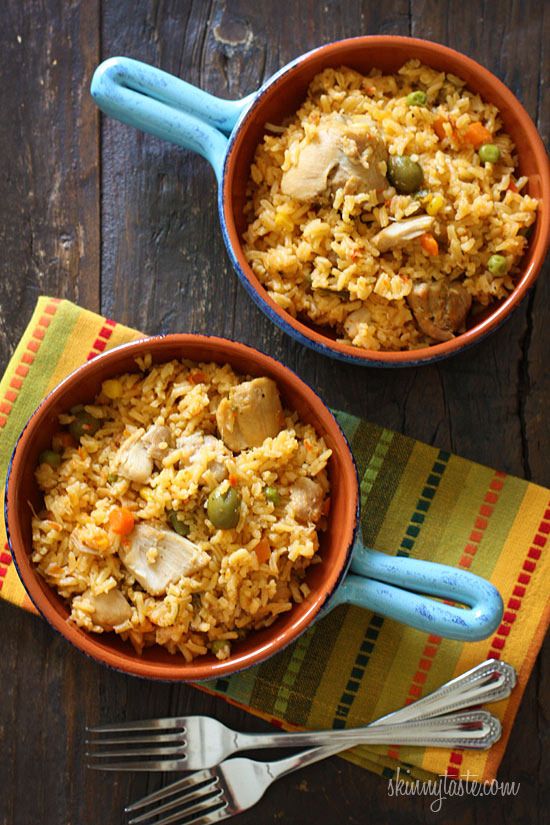 One pot recipes: A great Arroz Con Pollo family recipe from Skinny Taste