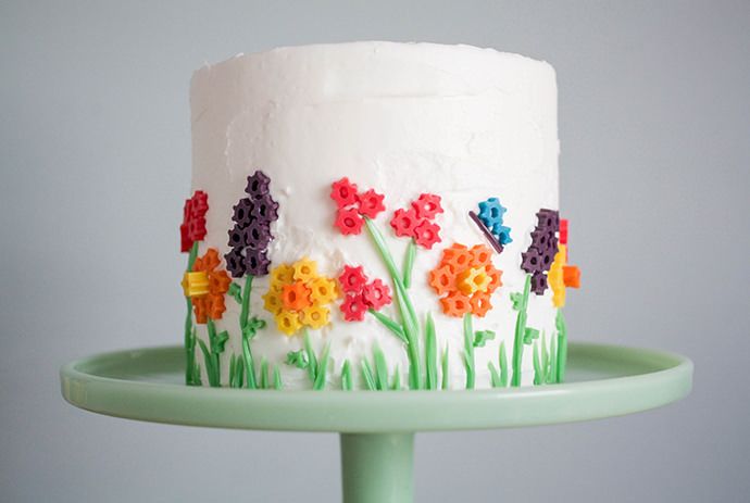 cake decorating idea: make flowers out of Twizzler slices | Handmade Charlotte. So pretty!