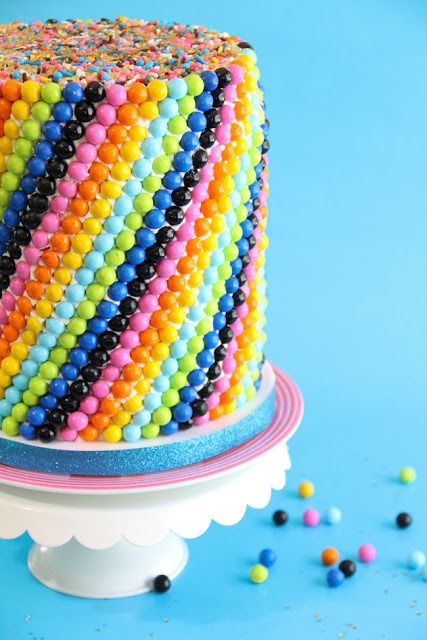 cake decorating ideas: make geometric patterns with candy via Sprinkle Bakes