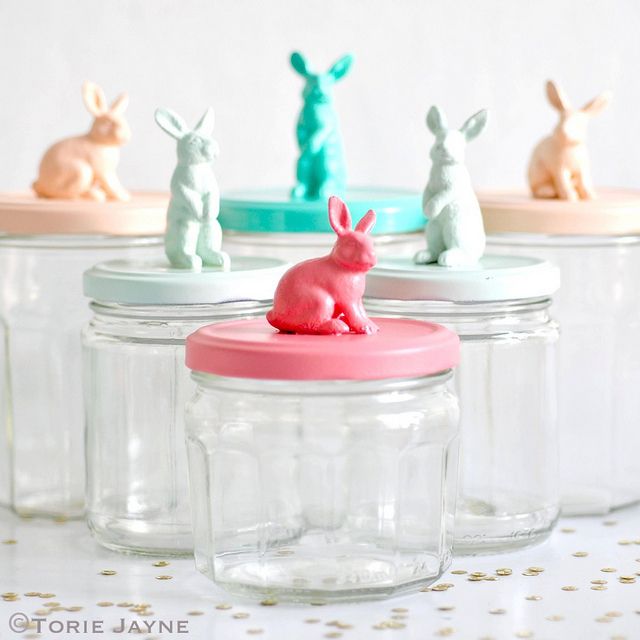 Easy easter crafts with household objects: Chic, modern Easter bunny storage jars at Torie Jayne