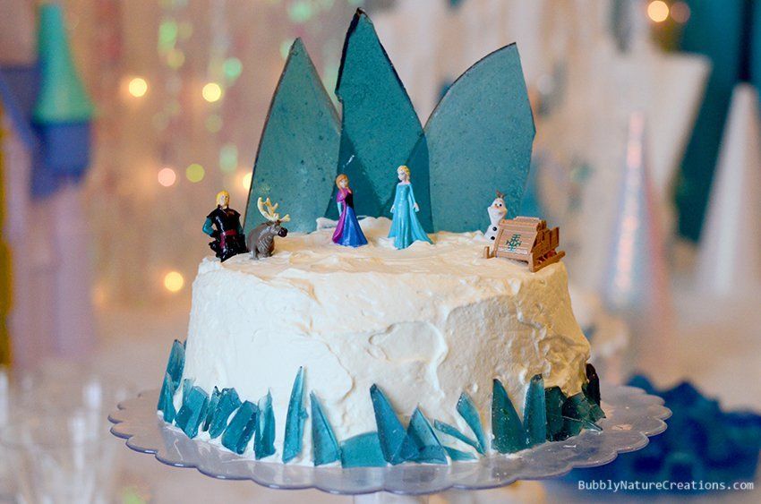 cake decorating ideas: how to make an easy Frozen cake