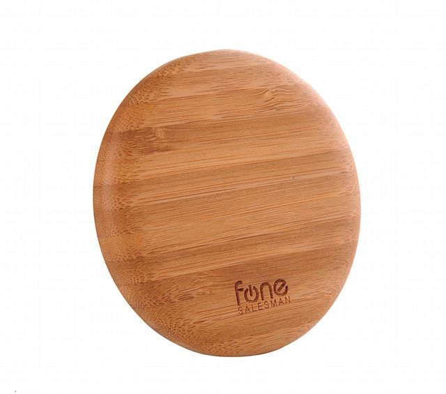 WoodPuck Bamboo Edition wireless charger | portable chargers