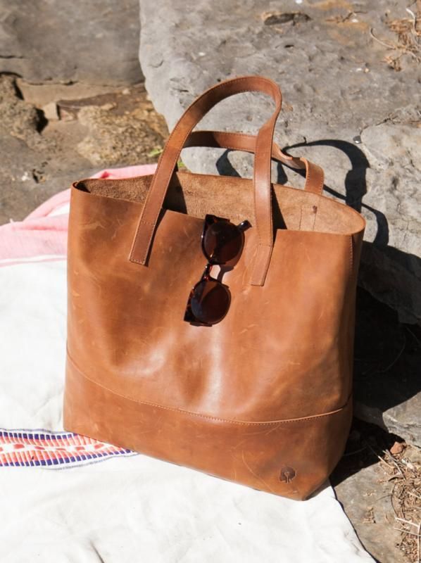 Mamuye Tote on fashionABLE | great book totes for summer