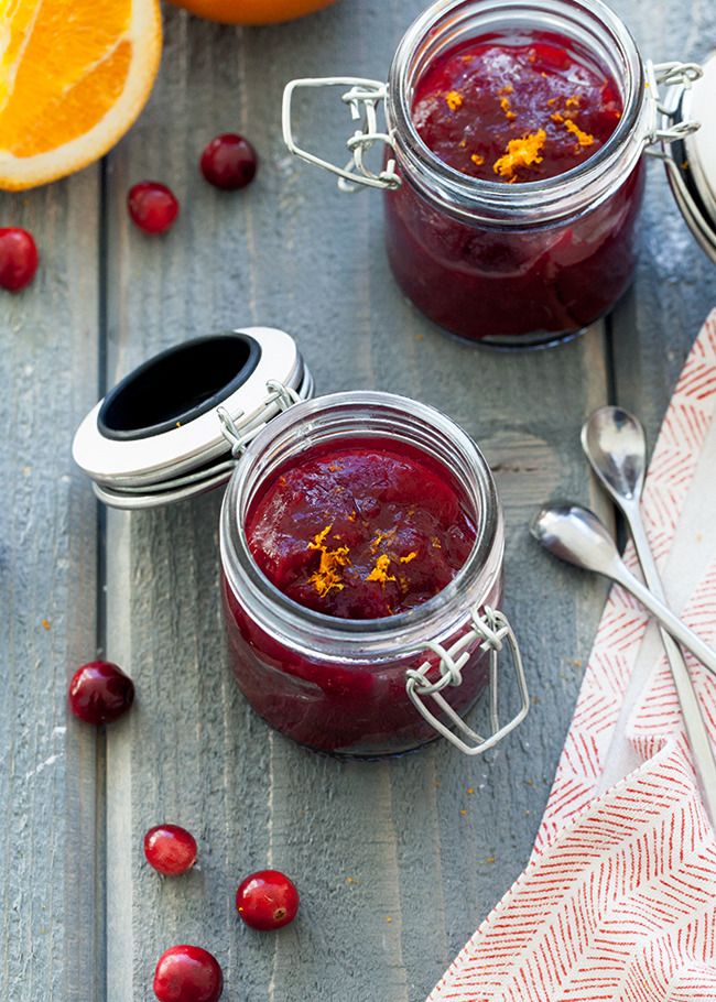 You can make this Citrus Vanilla Cranberry sauce up to a week (or more) ahead and cross it off your Thanksgiving cooking to-do list | Sweet Style CA