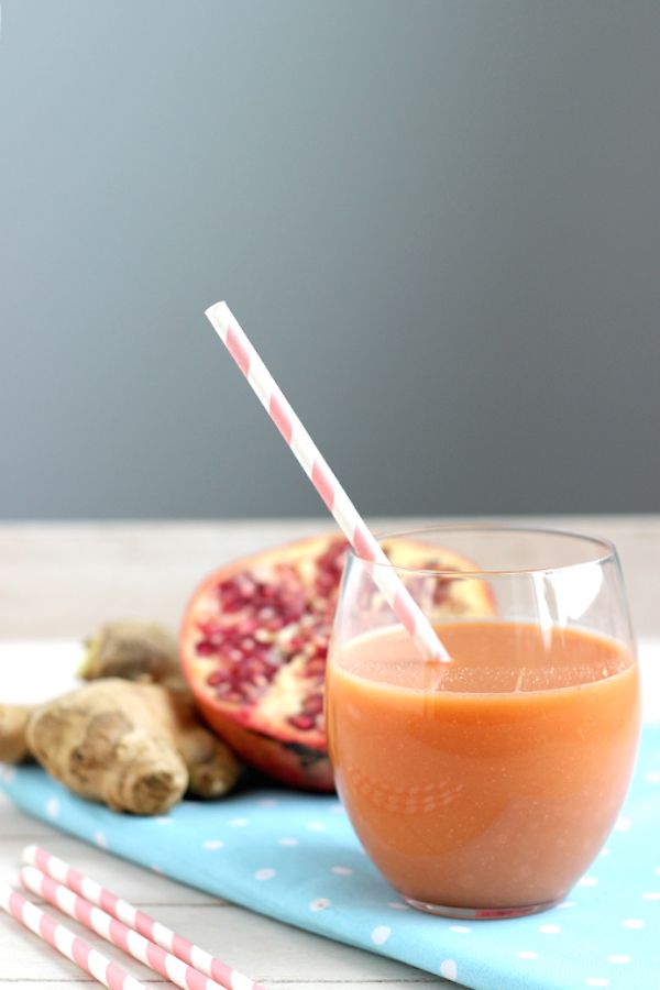 Carrot, Ginger, Orange, Pomegranate Juice is an easy cold and flu recipe to fight the sniffles all winter long | Dear Kitchen