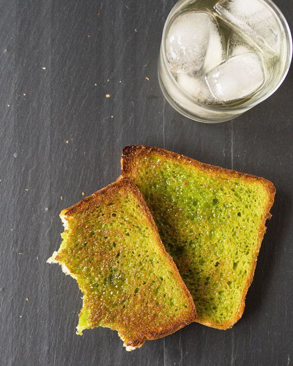 Turn regular toast into a cold and flu fighting recipe with this Green Tea Sugared Toast | Oh, How Civilized