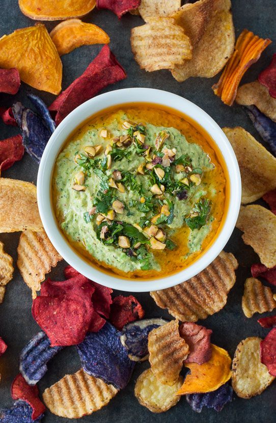 This Cilantro, Frozen Pea and Pistachio Hummus recipe turns hummus into an easy, nutritious side dish made with frozen vegetables | Peas and Crayons