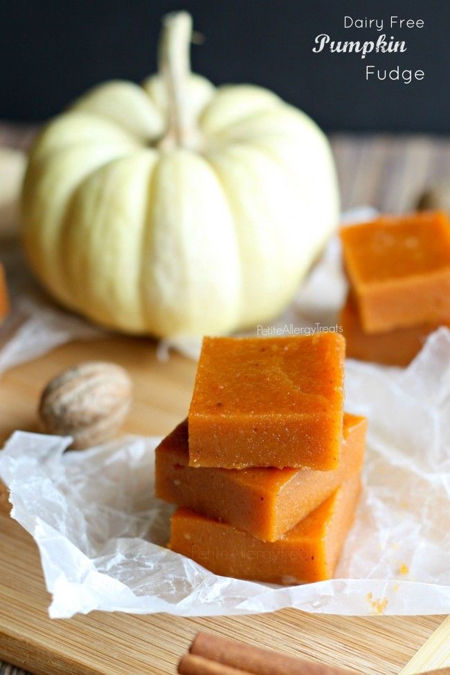 Dairy-free pumpkin fudge makes a tasty allergy free Halloween treat | Petite Allergy Treats