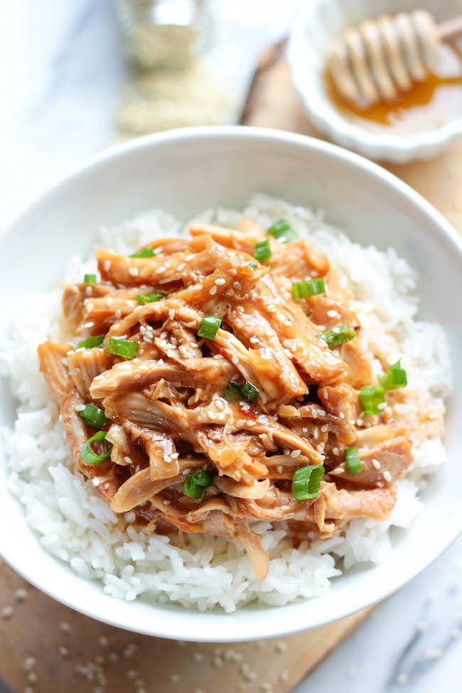 Skinny slow cooker recipes: Crock Pot Honey Sesame Chicken satisfies like take out without all the extra calories | Damn Delicious