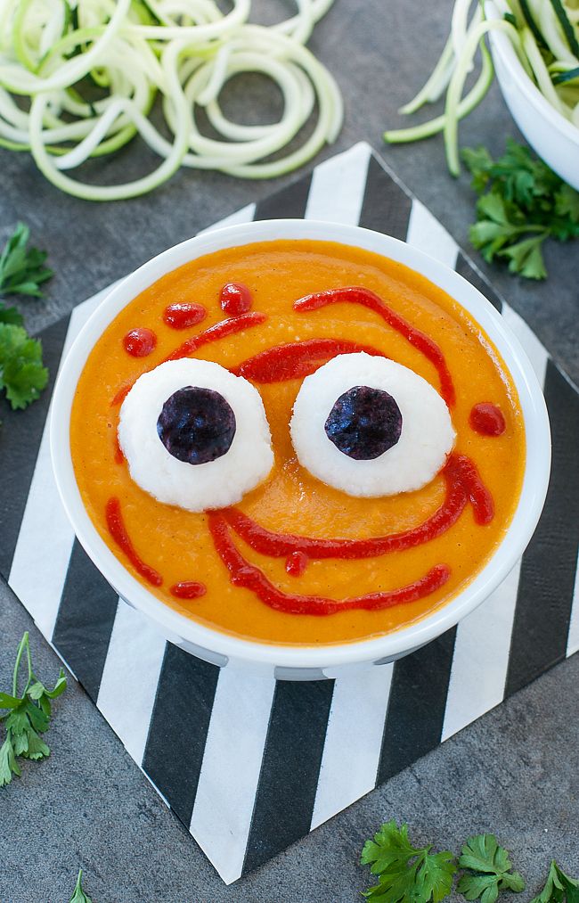 The perfect easy Halloween dinner idea - Monster Mash Soup! | Peas and Crayons