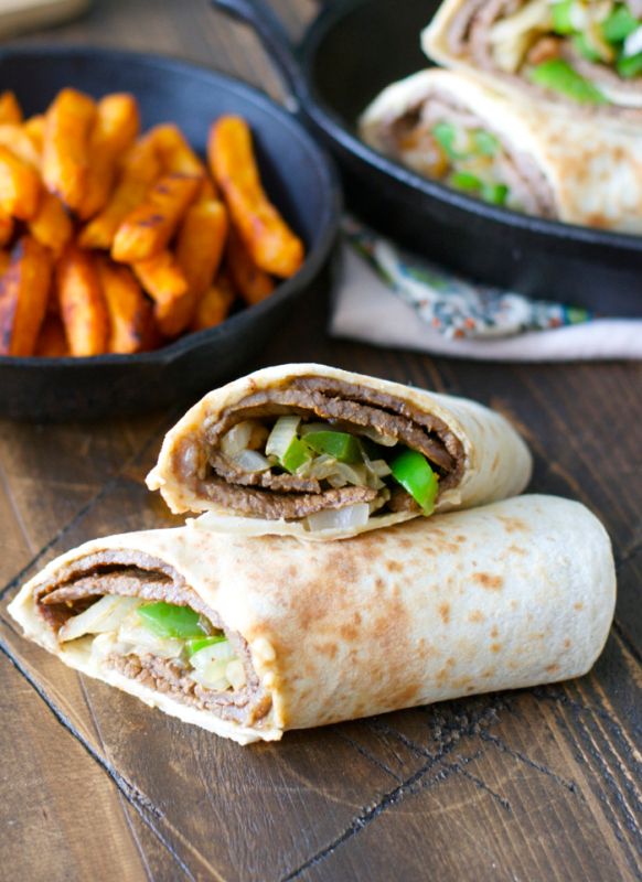 These Philly Cheese Steak Wraps cook so fast that this meal comes together in fewer than 30 minutes! | Maebelles