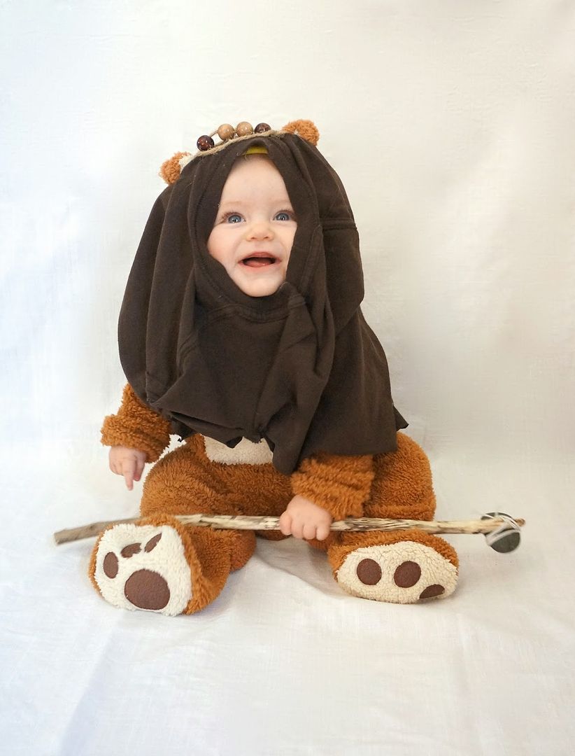 DIY Star Wars costume for kids: Baby Ewok semi-homemade costume from Oakland Avenue