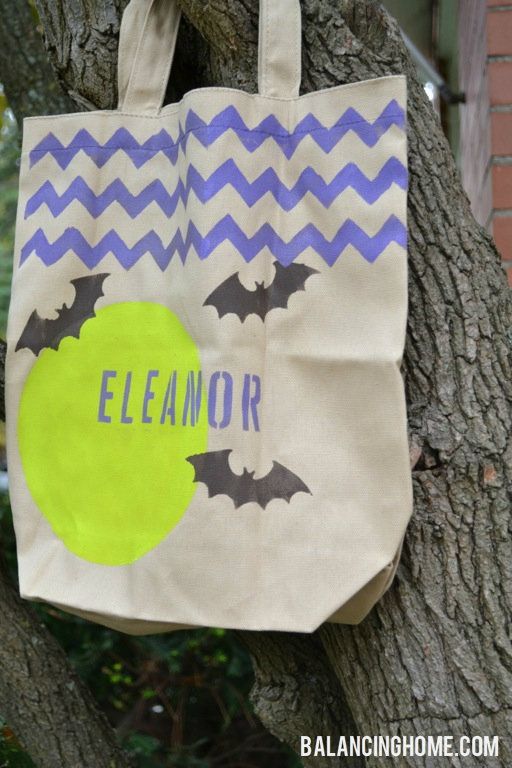 How to make this DIY Stencil Halloween treat tote for kids | from Balancing Home