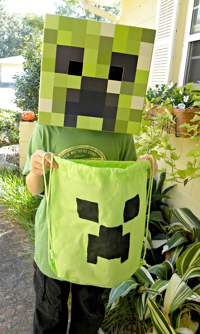 DIY Halloween trick-or-treat bags for kids: Minecraft Creeper bag from Kerry Ann Morgan