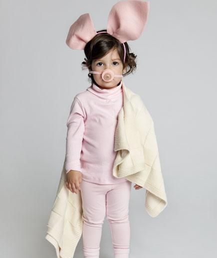 Creative last minute Halloween costume for kids: Pig in a Blanket costume DIY at Real Simple