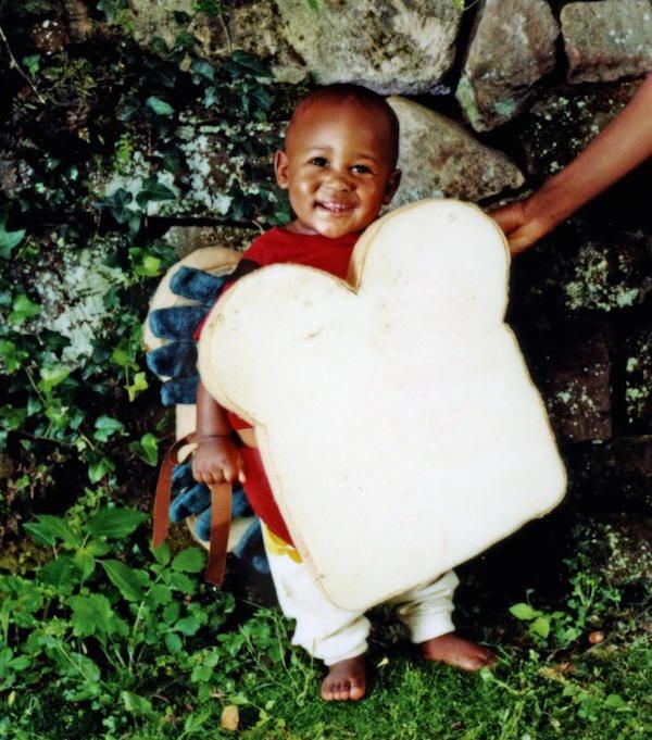 Creative Hlloween sibling costumes: DIY Sandwich costume to go with a little red riding hood | at Parenting