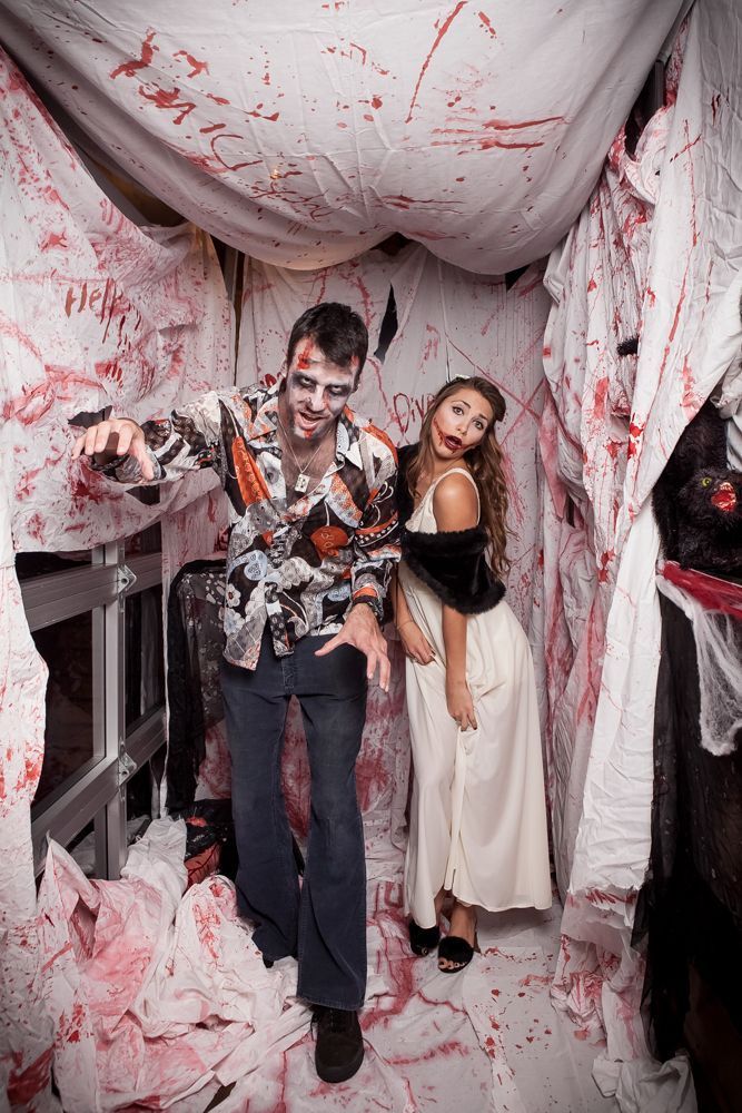 Zombie Party ideas: Zombie DIY photo booth idea |the Duck Dive