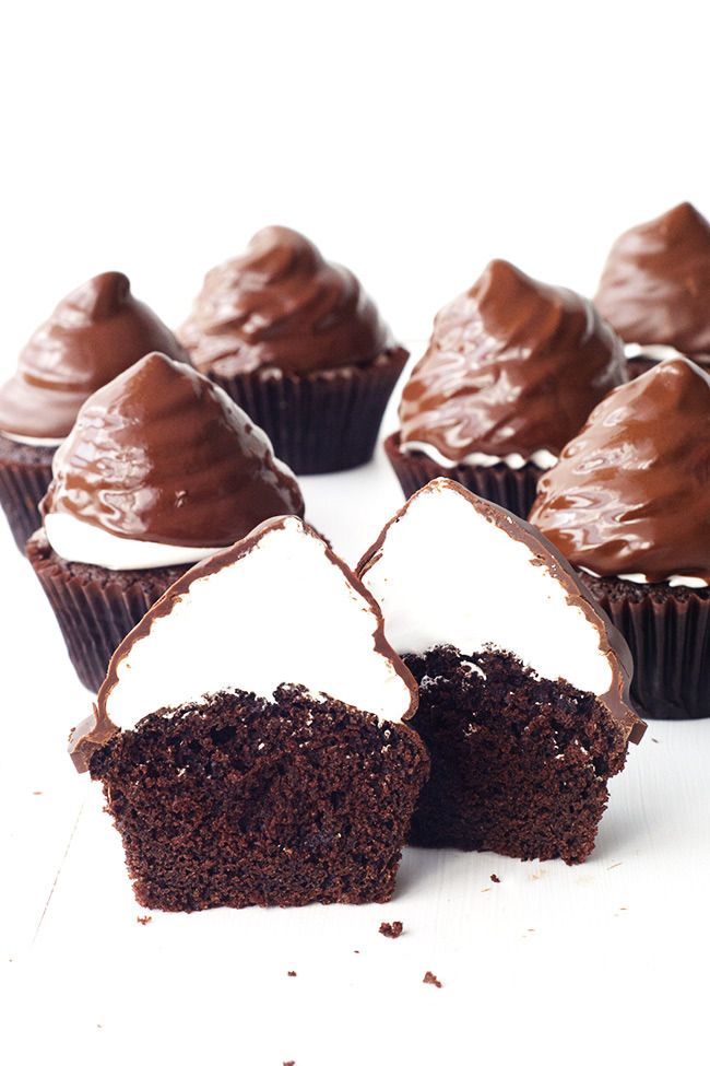 Bake sale recipes: Chocolate High Hat Cupcakes | Sweetest Menu