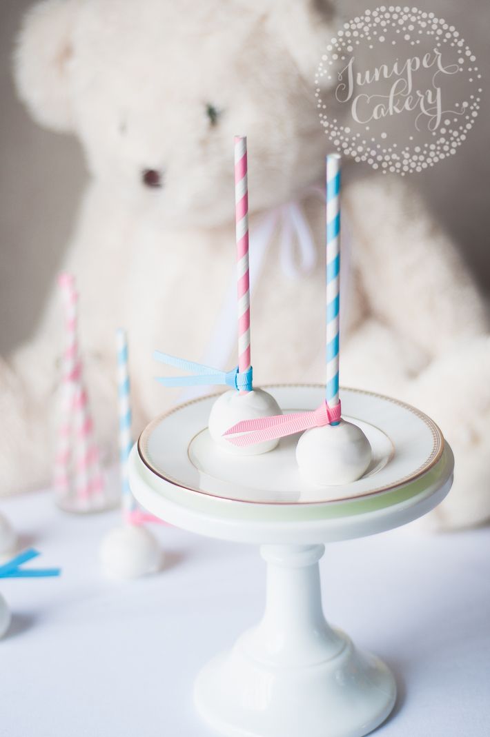 Gender reveal cake pops: Just as simple as regular cake pops and a fun, modern way to serve a gender reveal cake at a baby shower. | Craftsy