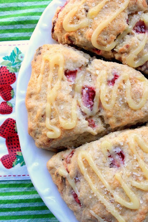 Bake sale recipes: Strawberry Lemonade Scones | Munchkin Munchies