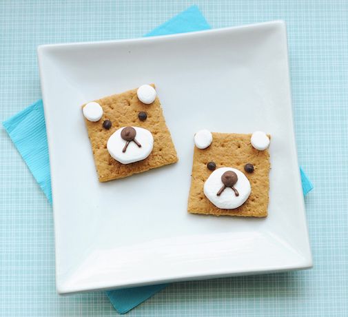 Healthy school birthday treat ideas: Teddy Bear s'mores | Canadian Family