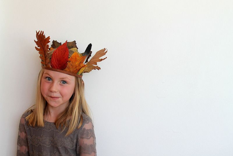 Fall nature crafts for preschoolers: DIY leaf crown tutorial by Scraps of Us