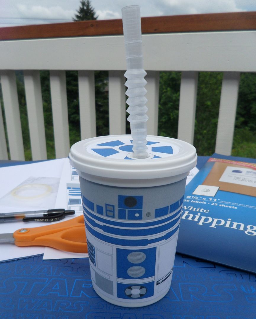 Star Wars birthday party R2D2 cups from Catch My Party