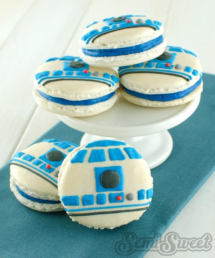 DIY Star Wars Macarons by SemiSweet blog