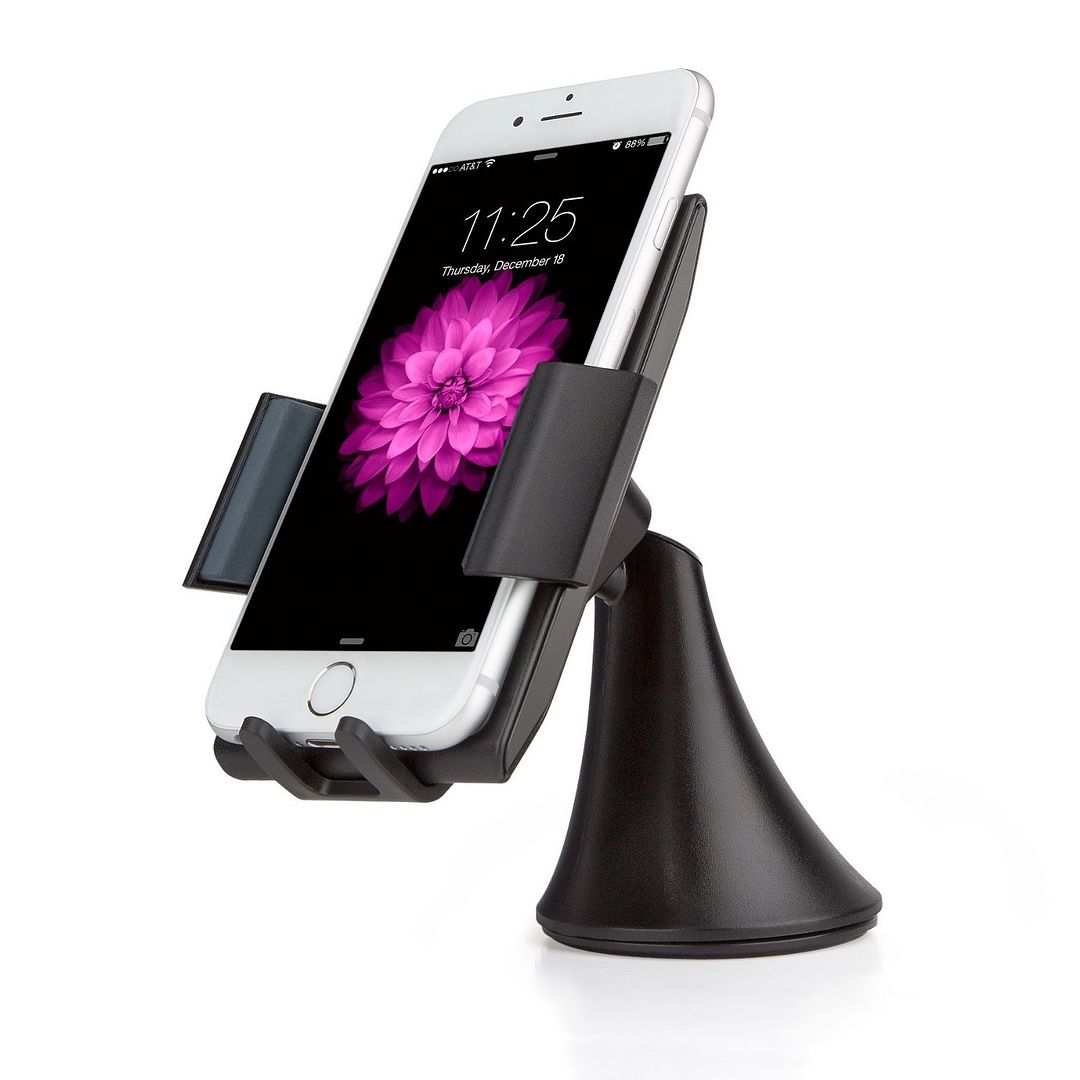 Smart tips for less distracted driving: TYLT Universal car mount
