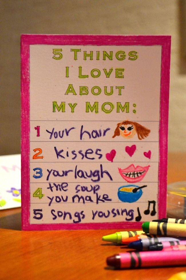 A free printable for an easy handmade Mother's Day card via The Bird Feed NYC