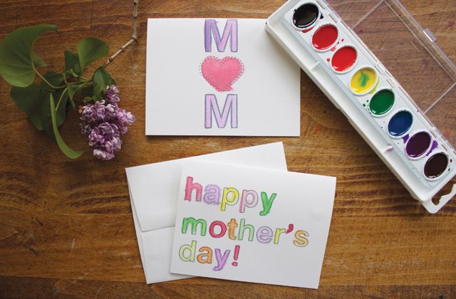 Easy handmade cards from the kids for Mother's Day | free printble cards ready for watercoloring at Dandee Designs