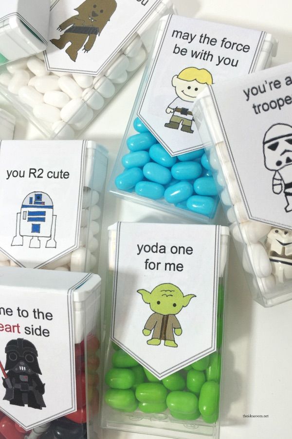 The Idea Room's printable Star Wars Valentine's stickers for Tic Tacs