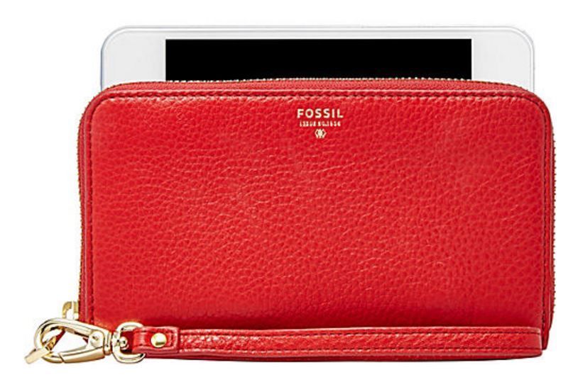 Valentine's Day tech gifts: Fossil Sydney wallet