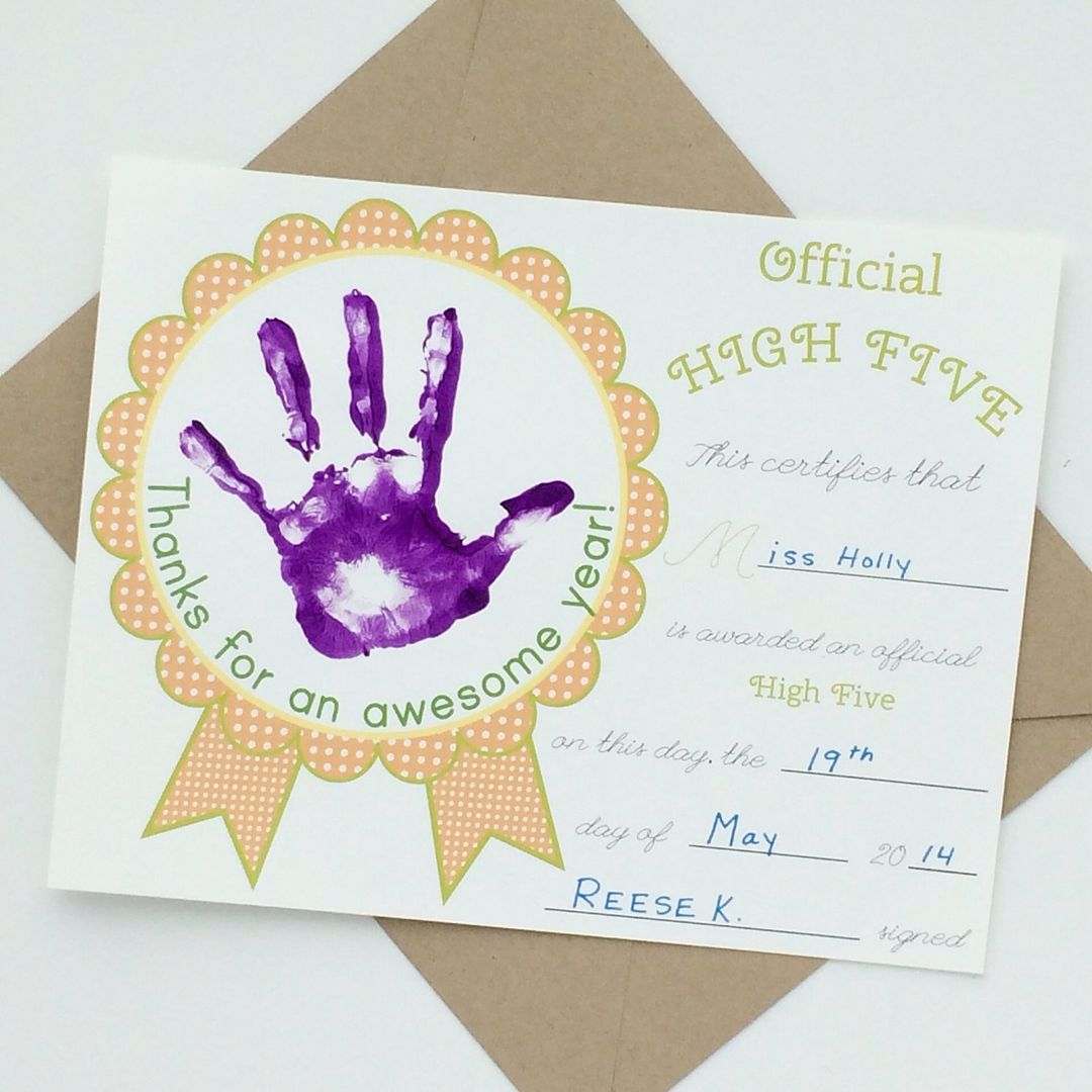 Teacher appreciation printables: The Design Candy Shoppe's high-five card