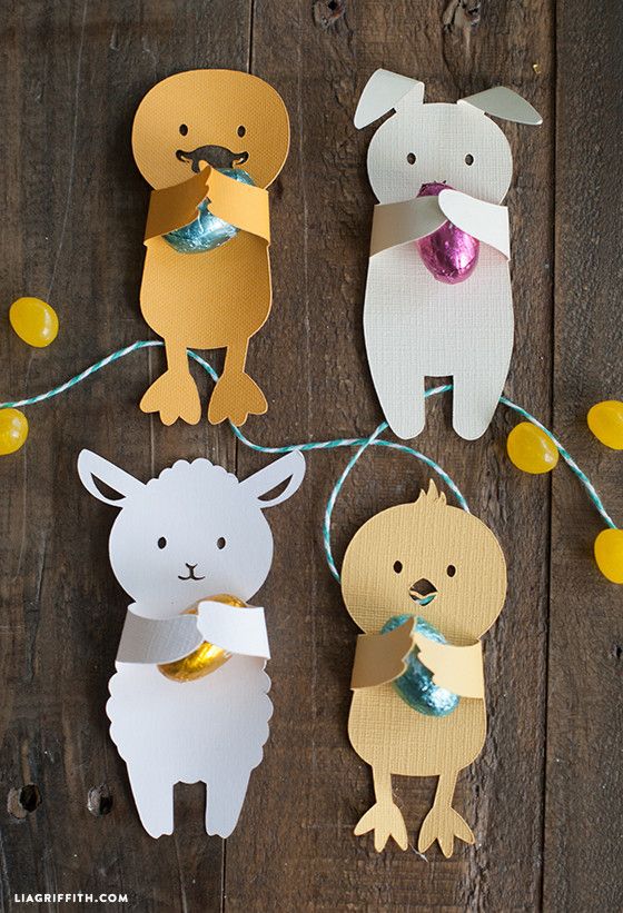 Free Easter Printables: DIY Easter Candy Huggers | Lia Griffith