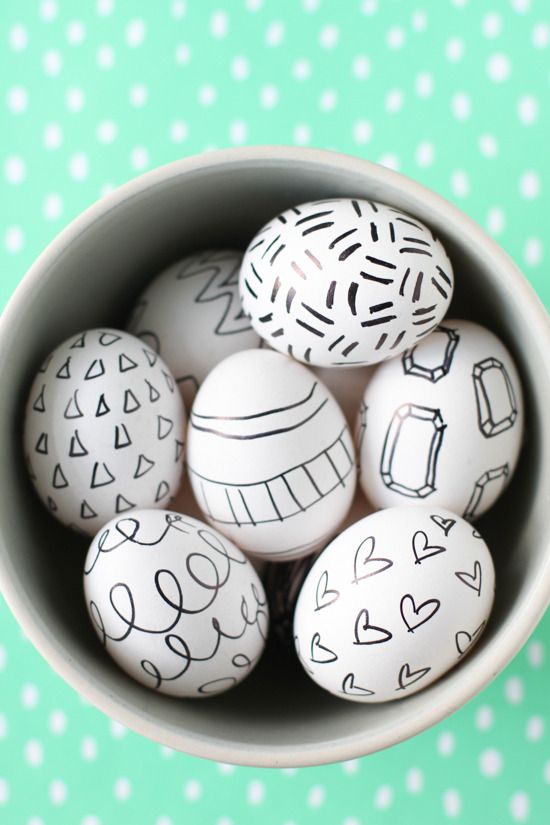 Black-and-white Sharpie Easter eggs from Paper & Stitch