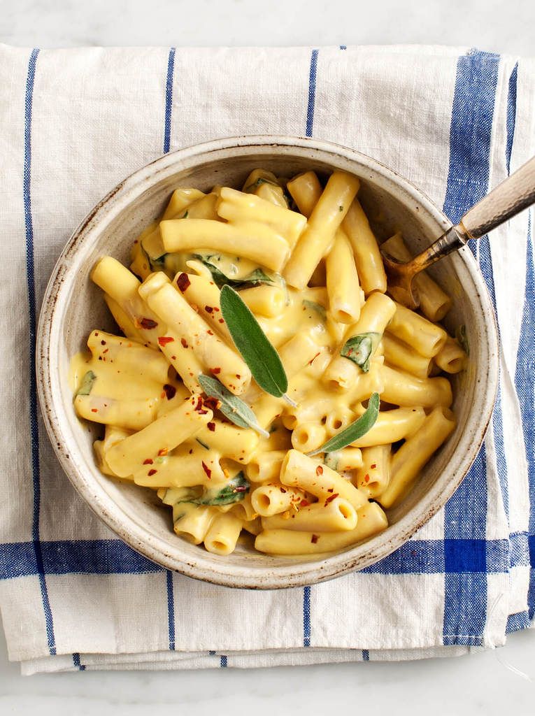 Cool Mom Eats weekly meal plan: Give #MeatlessMonday a seasonal flair with this Pumpkin Penne at Love & Lemons