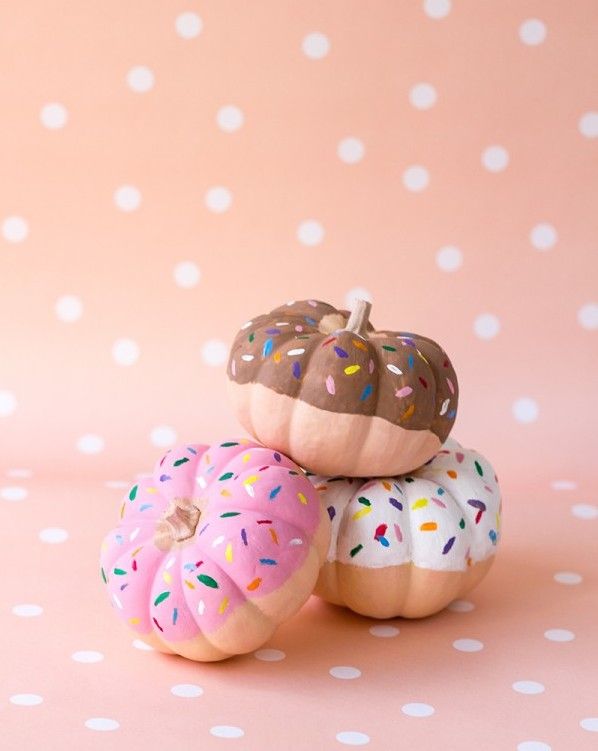 Mini painted pumpkins made to look like DONUTS - love! | Studio DIY