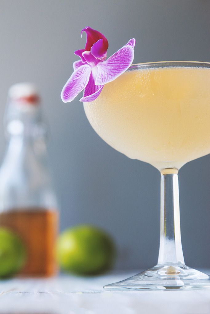 For your debate or election night drinking game: A Banana Daiquiri that will take you away to a place with no politics, just beach. Maybe. | Honestly Yum