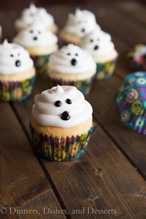 Halloween cupcake recipes for the kids: A bit more sweet than scary, these Ghost Cupcakes are perfect for your little ones. | Dinner Dishes and Desserts