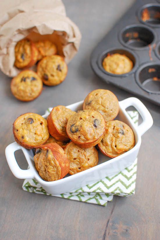 These Sweet Potato Bites look like they'd be packed with simple carbs and sugar, but they're actually gluten free and naturally sweetened for an on-the-go snack recipes that can fuel the day without a sugar crash | The Lean Green Bean