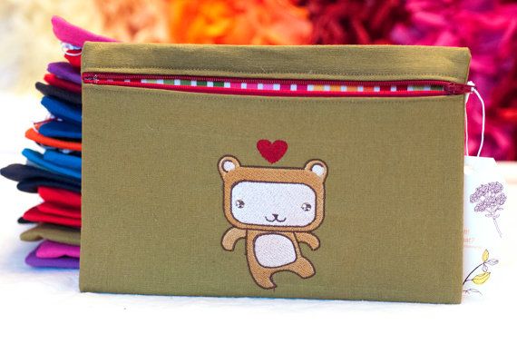 This awesome Bear Clutch from Darn It Sew What comes in tons of cool colors!
