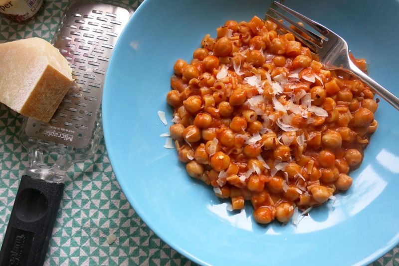 Easy, super fast pasta recipes: Pasta con Ceci at Dinner A Love Story
