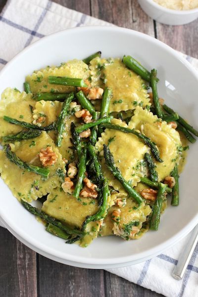 Easy, super fast pasta recipes: Ravioli with Sautéed Asparagus and Walnuts at Green Valley Kitchen