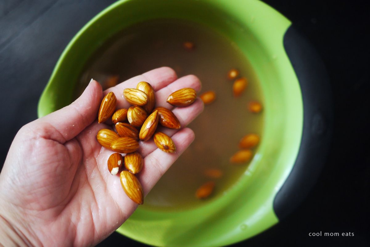 How to make homemade almond milk: Our easy DIY almond milk recipe calls for just three steps!