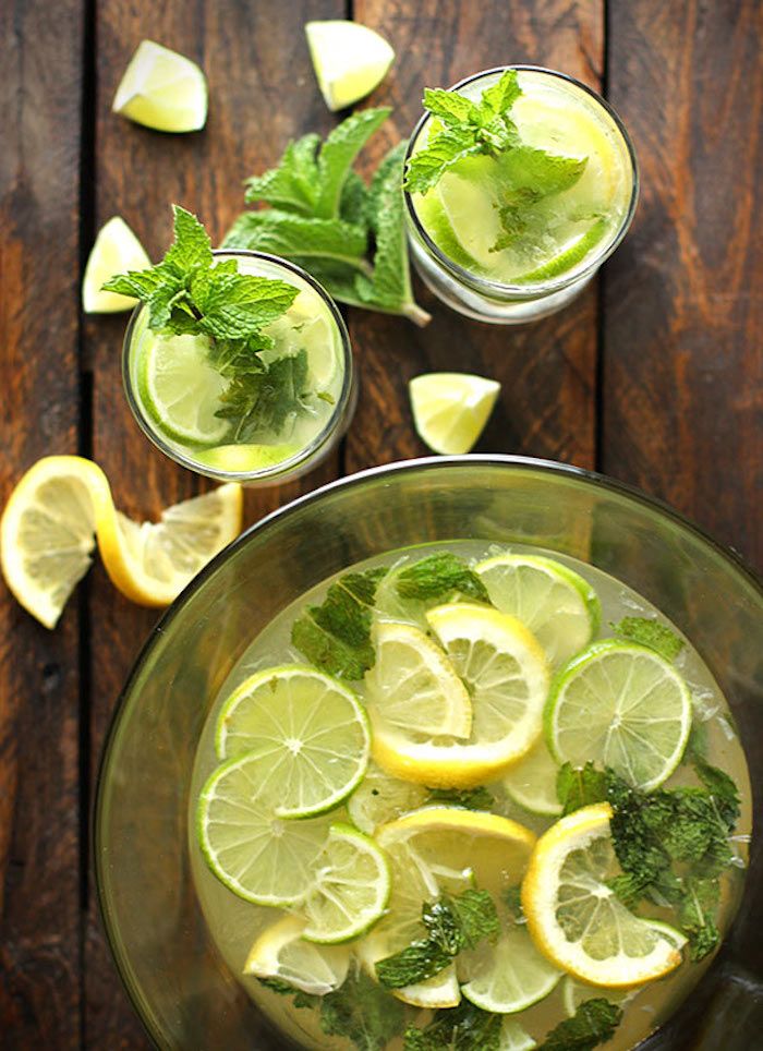 Perfect party punch recipes: Zesty Lemon Lime Mojitos at Soup Addict