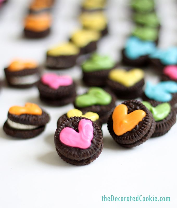 Mini Oreo Cookies with Hearts | The Decorated Cookie