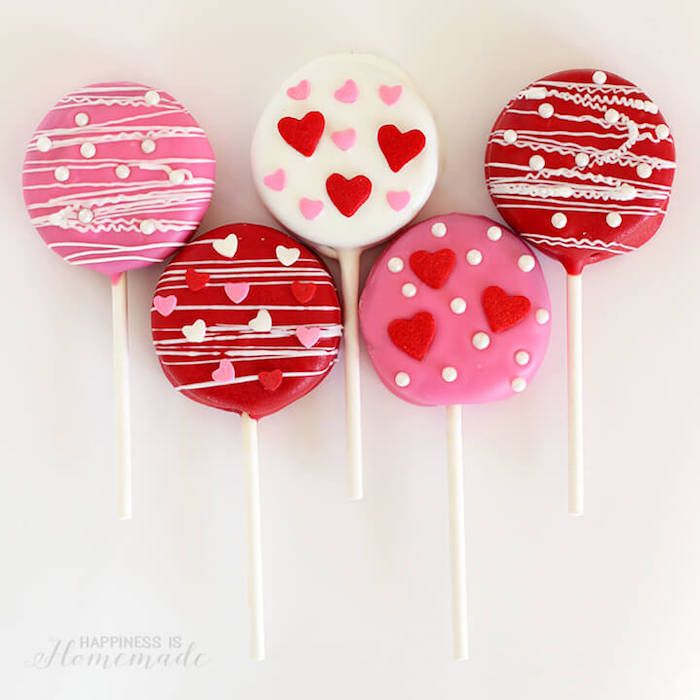 Valentine's Day classroom treats: Oreo Pops at Happiness is Handmade