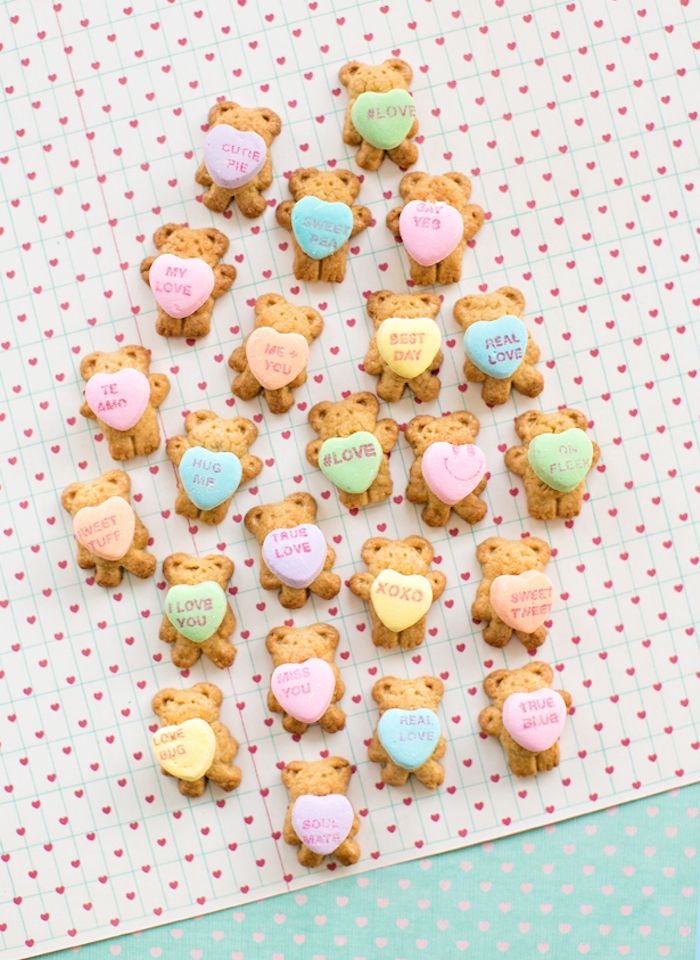 Valentine's Day classroom treats: Candy Heart Teddy Bears at Hello Wonderful