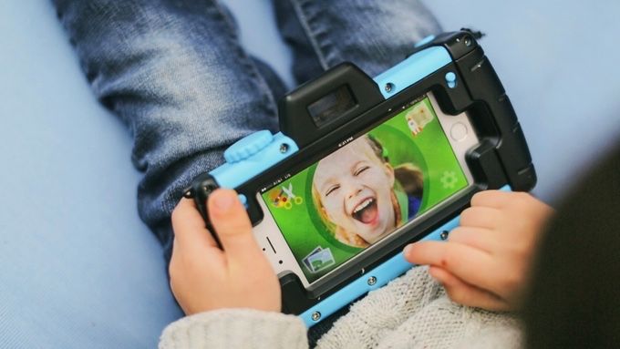 The Pixlplay camera for kids turns your old smart phone into a camera for your budding photographer.